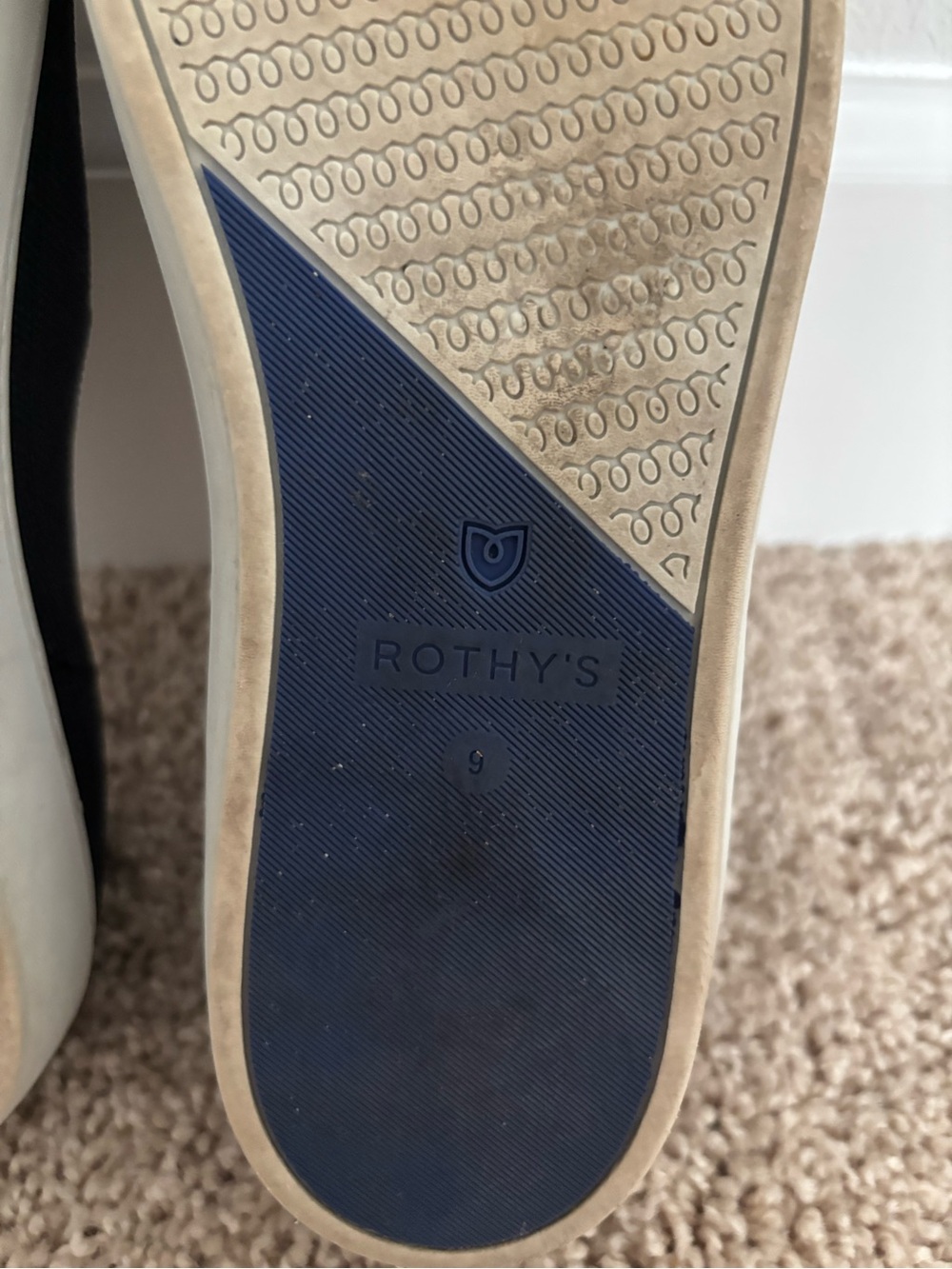 Black Rothy’s Sneaker style flat - Picture 4 of 4